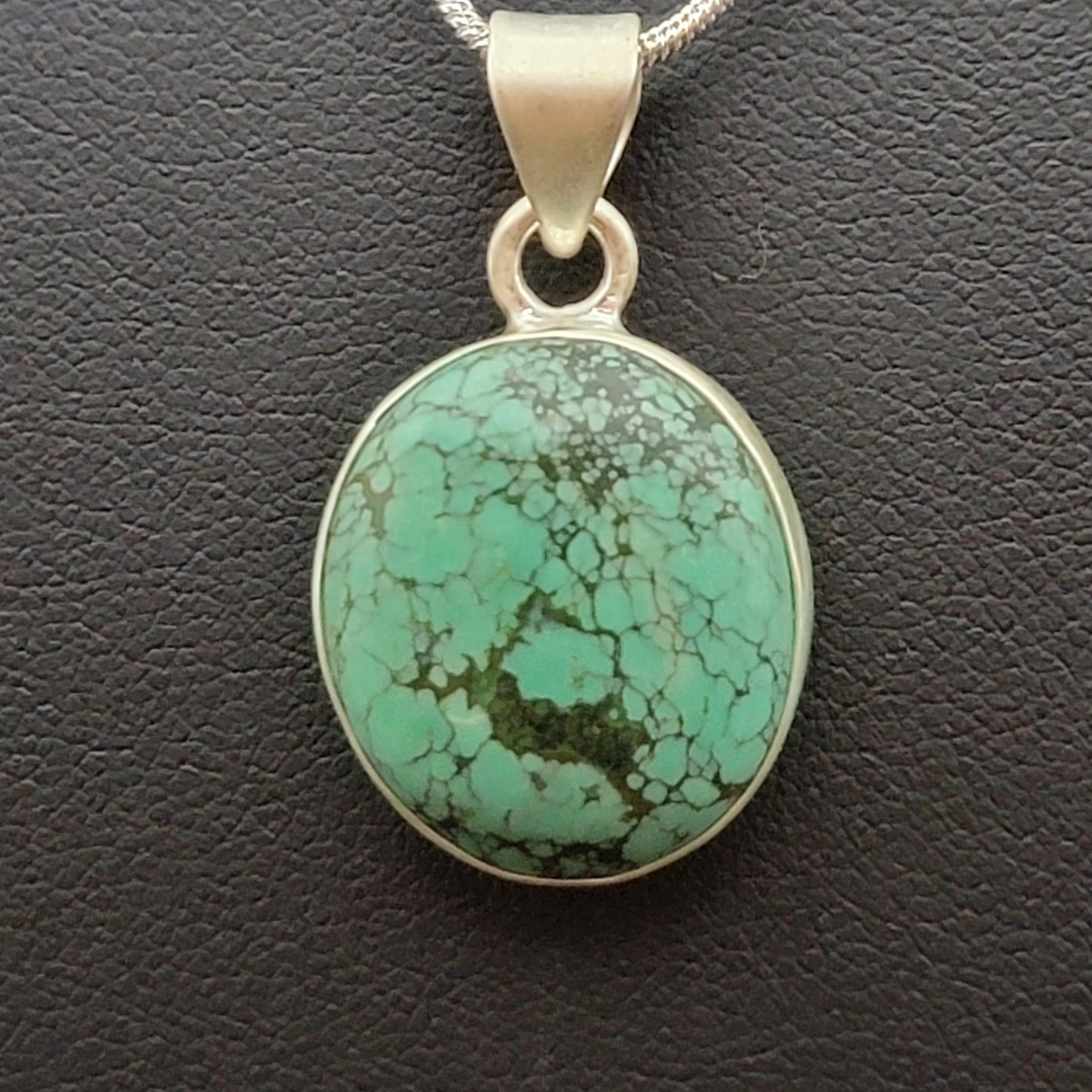 Elegant 925 Satin Finished Sterling Silver With A Hubei Turquoise Round Pendant